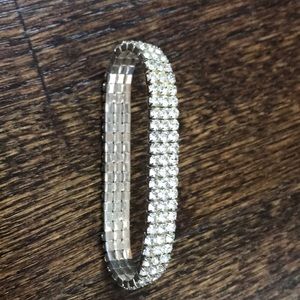 Stretchy diamond bracelet